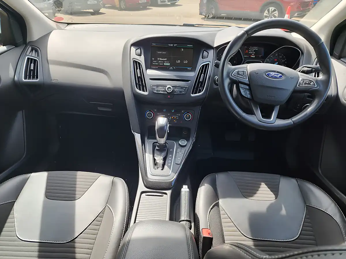 Used 2015 Ford Focus Titanium X White - Interior and Exterior details 9