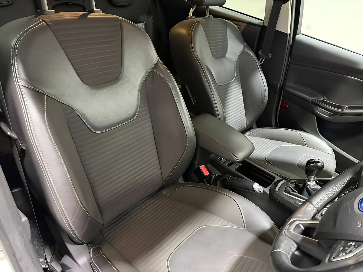 Used 2015 Ford Focus Titanium X White - Interior and Exterior details 11