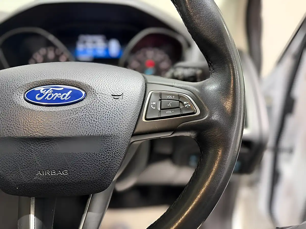 Used 2015 Ford Focus Titanium X White - Interior and Exterior details 15