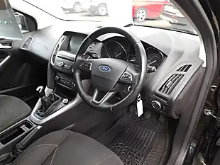 Used 2015 Ford Focus Zetec Black - Interior and Exterior details 9