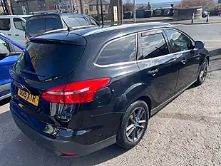 Used 2015 Ford Focus Zetec Black - Interior and Exterior details 4