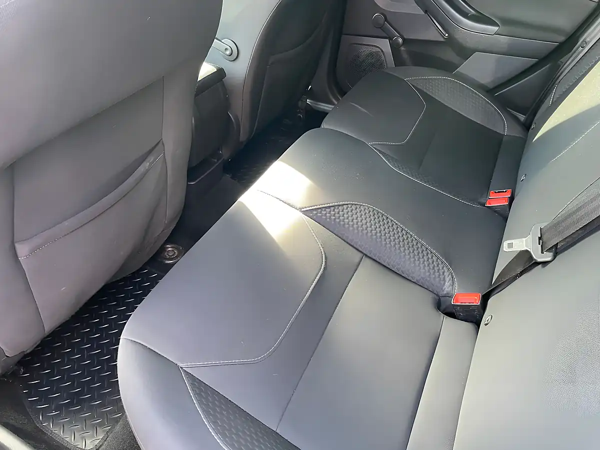 Used 2015 Ford Focus Zetec Black - Interior and Exterior details 8