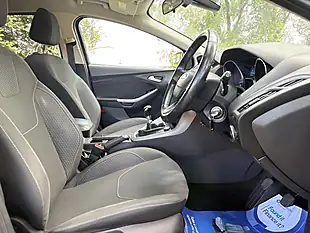Used 2015 Ford Focus Zetec Black - Interior and Exterior details 13