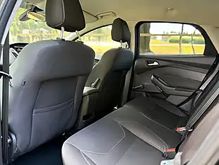 Used 2015 Ford Focus Zetec Black - Interior and Exterior details 16