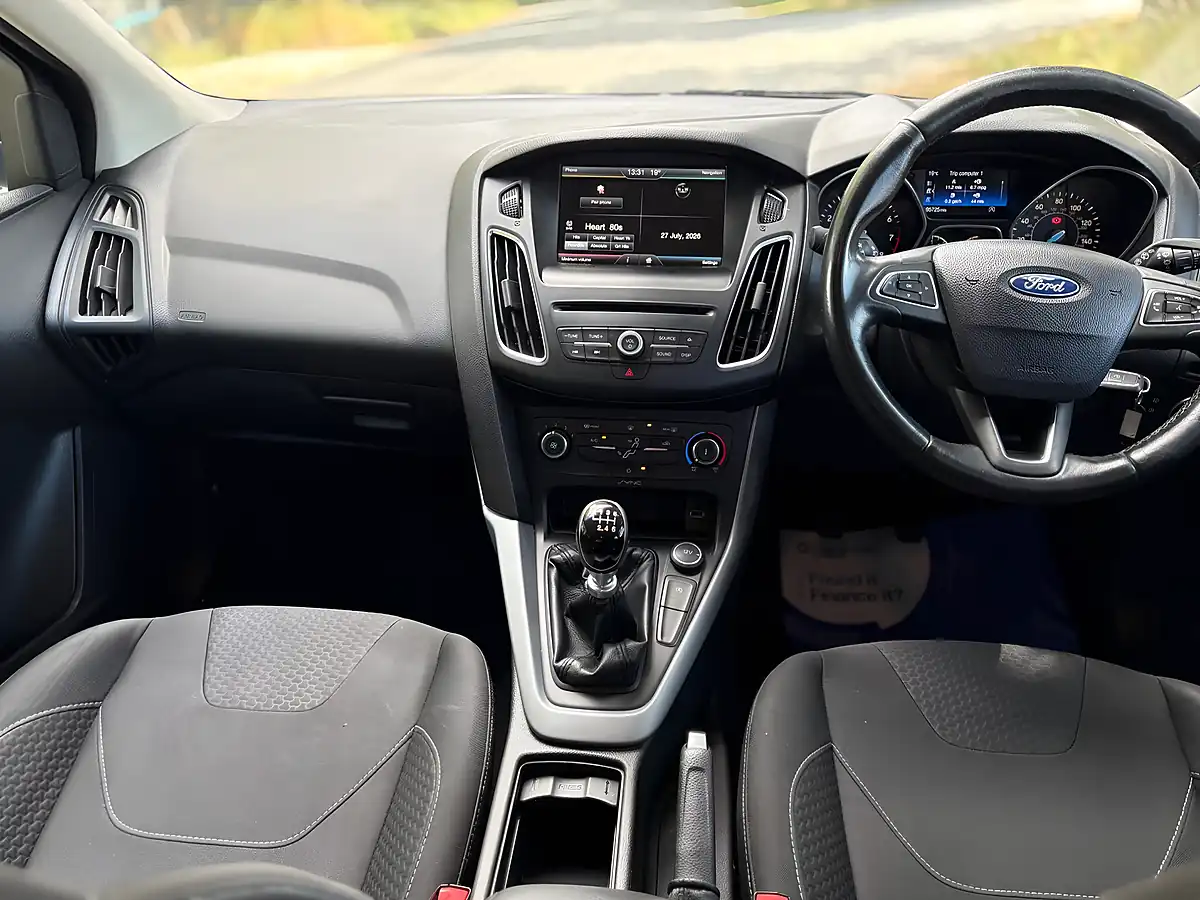 Used 2015 Ford Focus Zetec Black - Interior and Exterior details 17