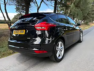Used 2015 Ford Focus Zetec Black - Interior and Exterior details 7