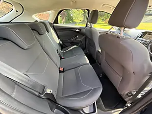 Used 2015 Ford Focus Zetec Black - Interior and Exterior details 16