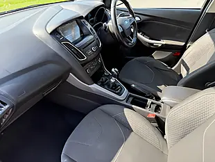 Used 2015 Ford Focus Zetec Black - Interior and Exterior details 18