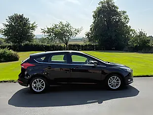 Used 2015 Ford Focus Zetec Black - Interior and Exterior details 4