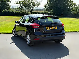 Used 2015 Ford Focus Zetec Black - Interior and Exterior details 5