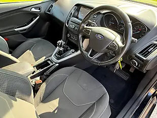 Used 2015 Ford Focus Zetec Black - Interior and Exterior details 9