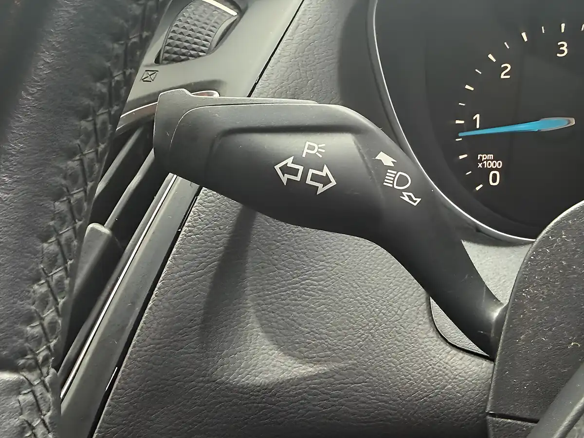Used 2015 Ford Focus Zetec Black - Interior and Exterior details 17