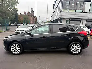 Used 2015 Ford Focus Zetec Black - Interior and Exterior details 7