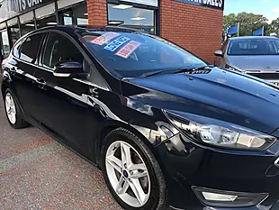 Used 2015 Ford Focus Zetec Black - Interior and Exterior details 10