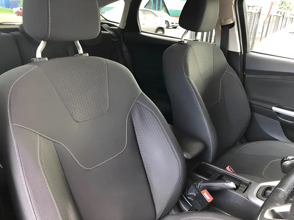 Used 2015 Ford Focus Zetec Black - Interior and Exterior details 18