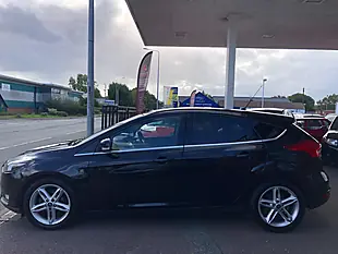 Used 2015 Ford Focus Zetec Black - Interior and Exterior details 7