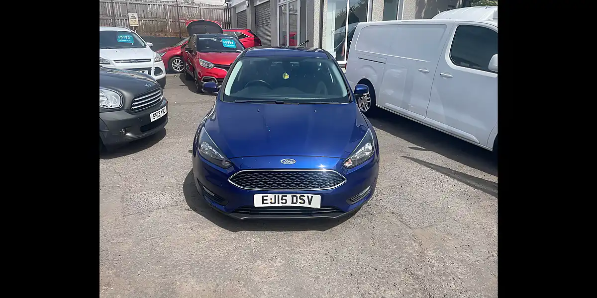 Used 2015 Ford Focus Zetec Blue - Interior and Exterior details 2