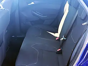 Used 2015 Ford Focus Zetec Blue - Interior and Exterior details 13