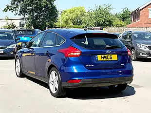 Used 2015 Ford Focus Zetec Blue - Interior and Exterior details 5