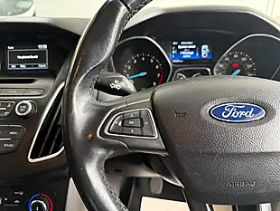 Used 2015 Ford Focus Zetec Blue - Interior and Exterior details 7