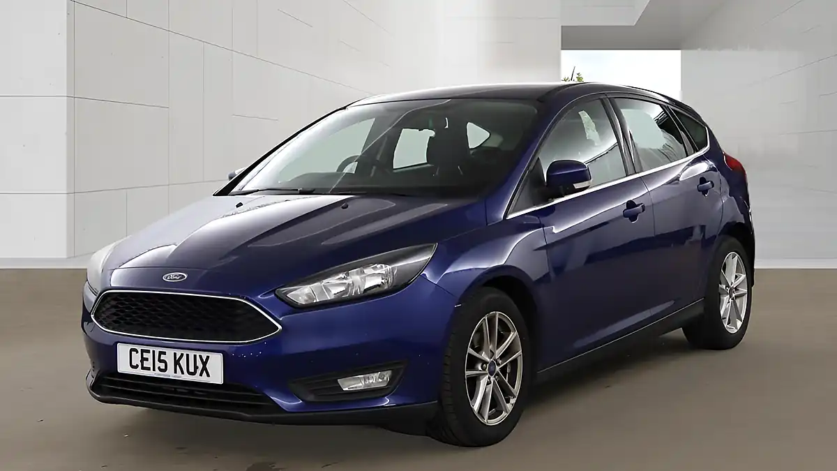 Used 2015 Ford Focus Zetec Blue - Front View