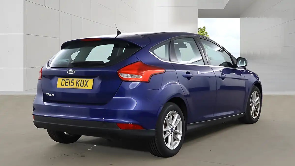 Used 2015 Ford Focus Zetec Blue - Interior and Exterior details 3