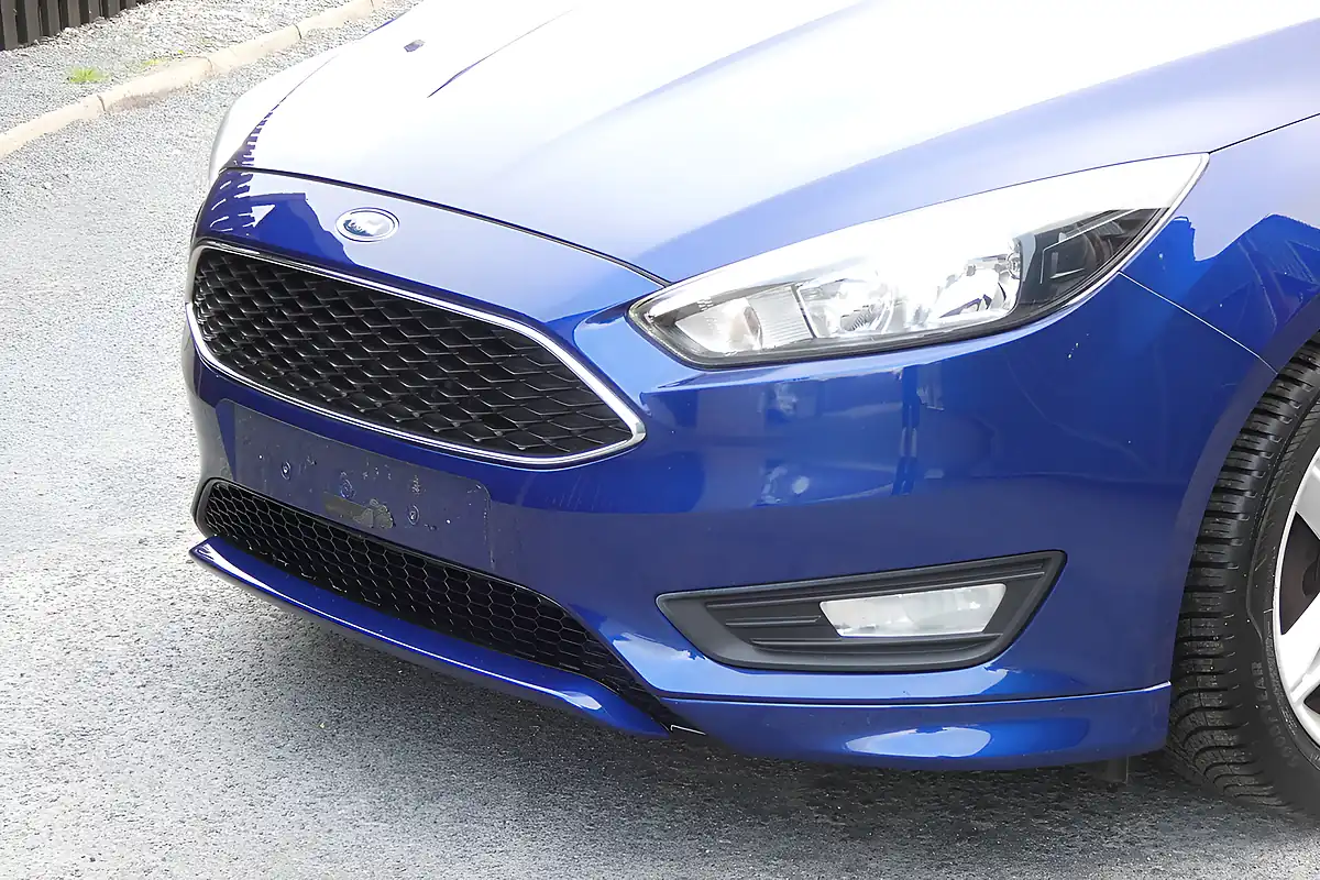 Used 2015 Ford Focus Zetec Blue - Interior and Exterior details 6
