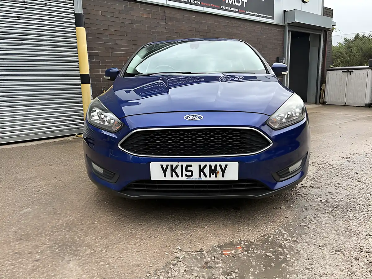 Used 2015 Ford Focus Zetec Blue - Interior and Exterior details 2