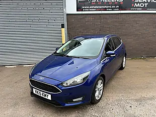 Used 2015 Ford Focus Zetec Blue - Interior and Exterior details 3