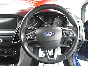 Used 2015 Ford Focus Zetec Blue - Interior and Exterior details 11
