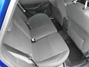Used 2015 Ford Focus Zetec Blue - Interior and Exterior details 7
