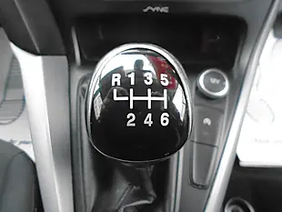 Used 2015 Ford Focus Zetec Blue - Interior and Exterior details 9
