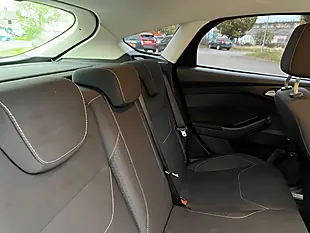 Used 2015 Ford Focus Zetec Deep Impact Blue - Interior and Exterior details 10