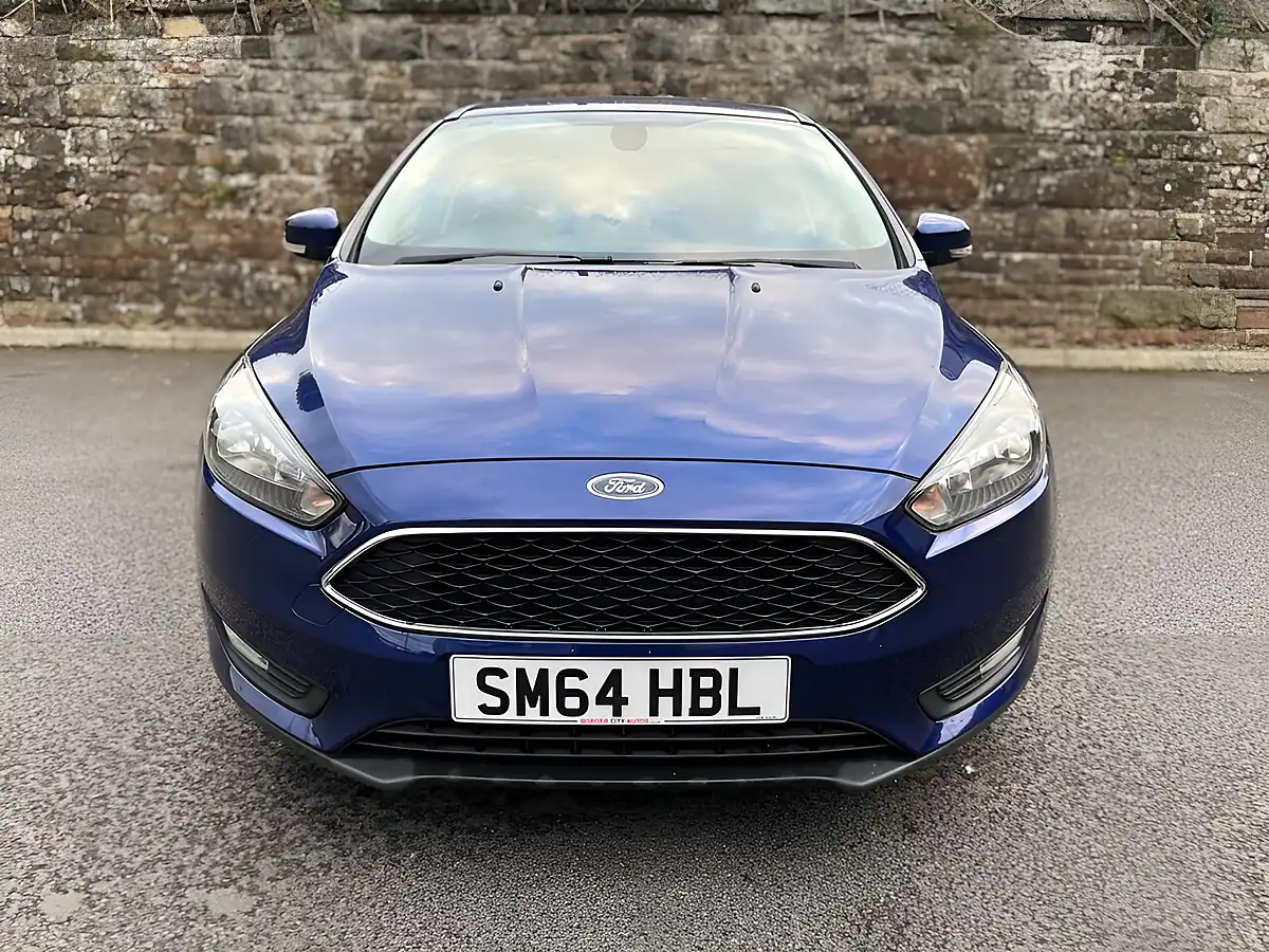 Used 2015 Ford Focus Zetec Deep Impact Blue - Interior and Exterior details 2