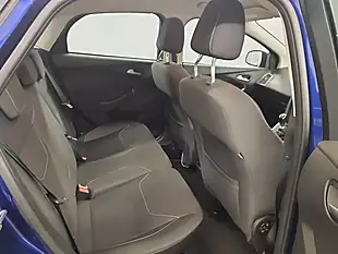 Used 2015 Ford Focus Zetec Edition Blue - Interior and Exterior details 11