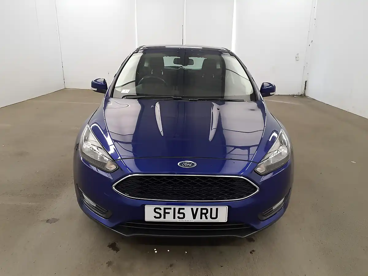 Used 2015 Ford Focus Zetec Edition Blue - Interior and Exterior details 3