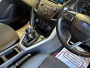 Used 2015 Ford Focus Zetec Grey - Interior and Exterior details 14