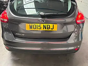 Used 2015 Ford Focus Zetec Grey - Interior and Exterior details 4