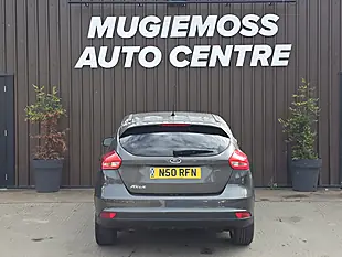Used 2015 Ford Focus Zetec Grey - Interior and Exterior details 5