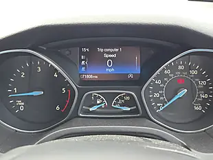 Used 2015 Ford Focus Zetec Grey - Interior and Exterior details 9