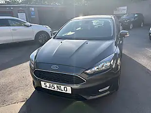 Used 2015 Ford Focus Zetec Grey - Interior and Exterior details 4