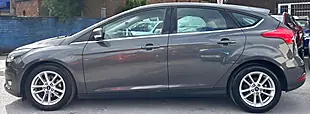 Used 2015 Ford Focus Zetec Grey - Interior and Exterior details 9