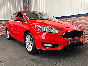 Used 2015 Ford Focus Zetec Race Red - Interior and Exterior details 11