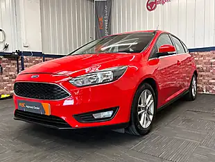 Used 2015 Ford Focus Zetec Race Red - Interior and Exterior details 13