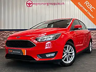 Used 2015 Ford Focus Zetec Race Red - Interior and Exterior details 2