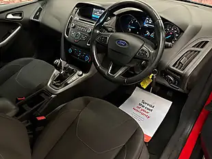 Used 2015 Ford Focus Zetec Race Red - Interior and Exterior details 7