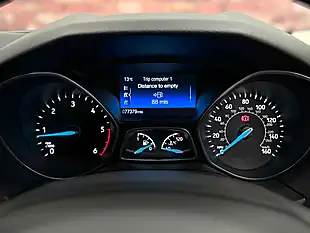 Used 2015 Ford Focus Zetec Race Red - Interior and Exterior details 8