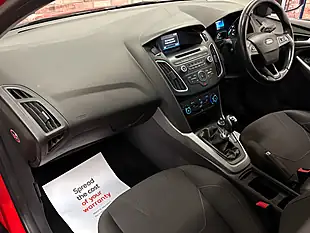 Used 2015 Ford Focus Zetec Race Red - Interior and Exterior details 9