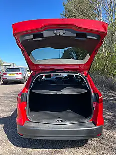 Used 2015 Ford Focus Zetec Red - Interior and Exterior details 11