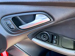 Used 2015 Ford Focus Zetec Red - Interior and Exterior details 20